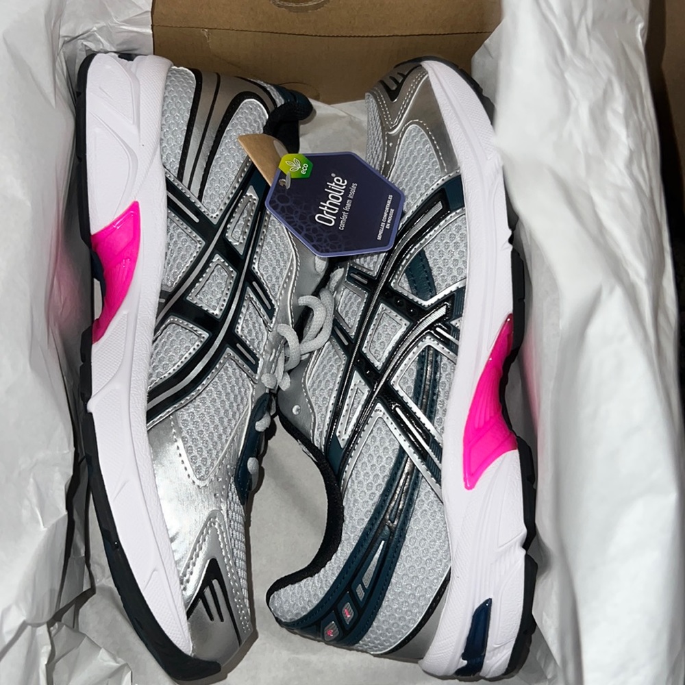 ASICS gel 1130 concrete/black woman’s sneaker